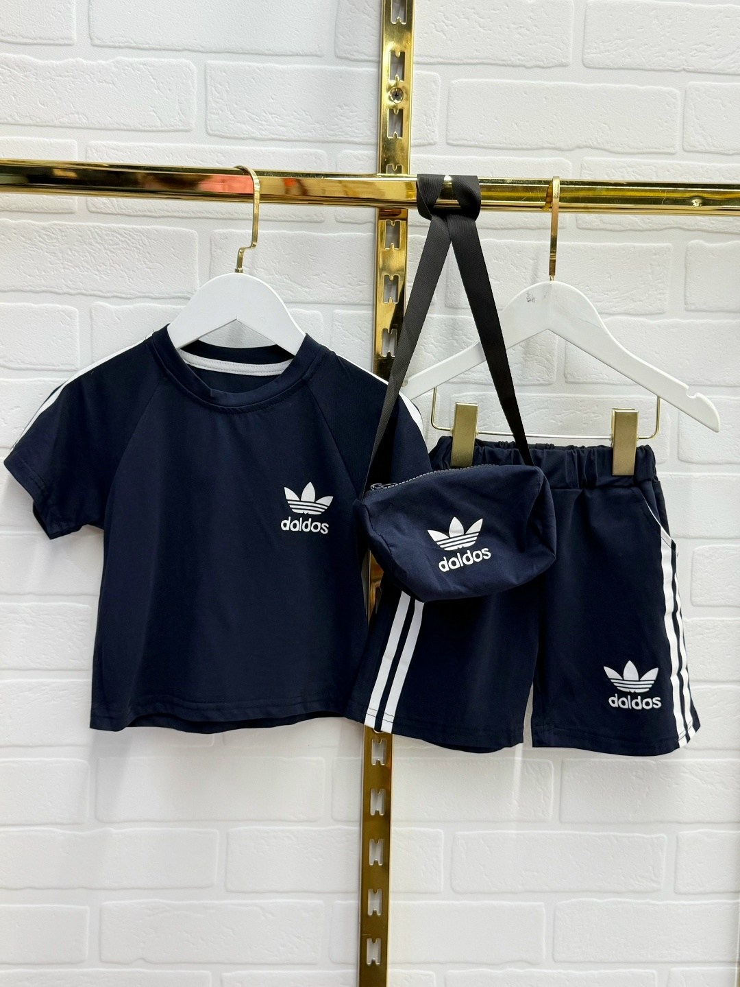 adidas original,adidas originals adidas,сет адидас,детский спортивный костюм adidas,одежда для маленьких мальчиков