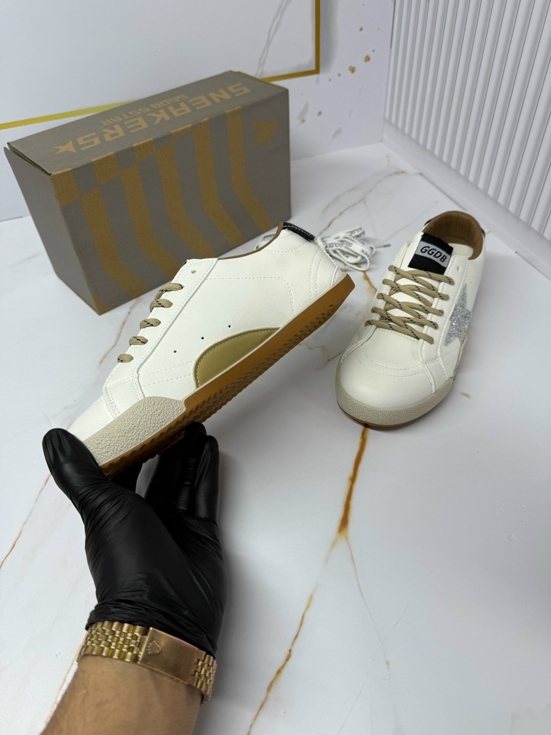 ,кроссовки golden goose,кеды golden goose,женские кроссовки,golden goose super star