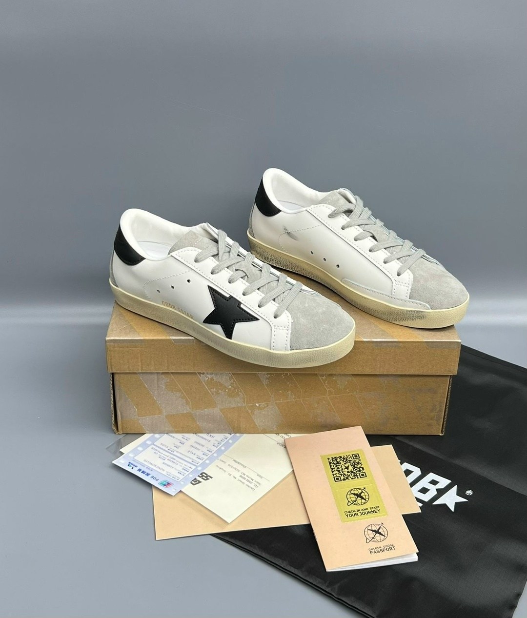 женские брендовые кроссовки кеды со звездой голден гус golden goose,,кроссовки golden goose,кеды golden goose,golden goose superstar leather sneaker - white & black