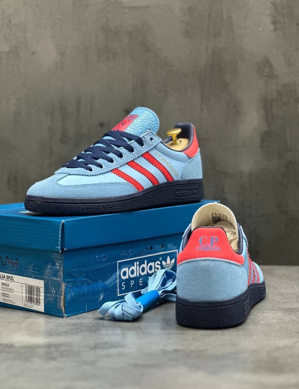 кроссовки adidas manchester spezial x c.p. company,кроссовки adidas spezial,кроссовки spezial c p company manchester adidas,adidas c.p company manchester spezial light blue