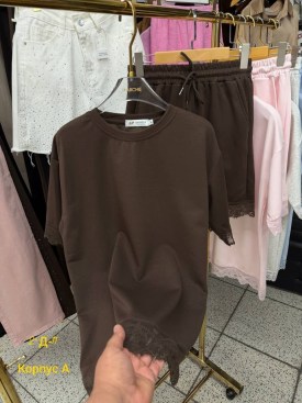 Костюм