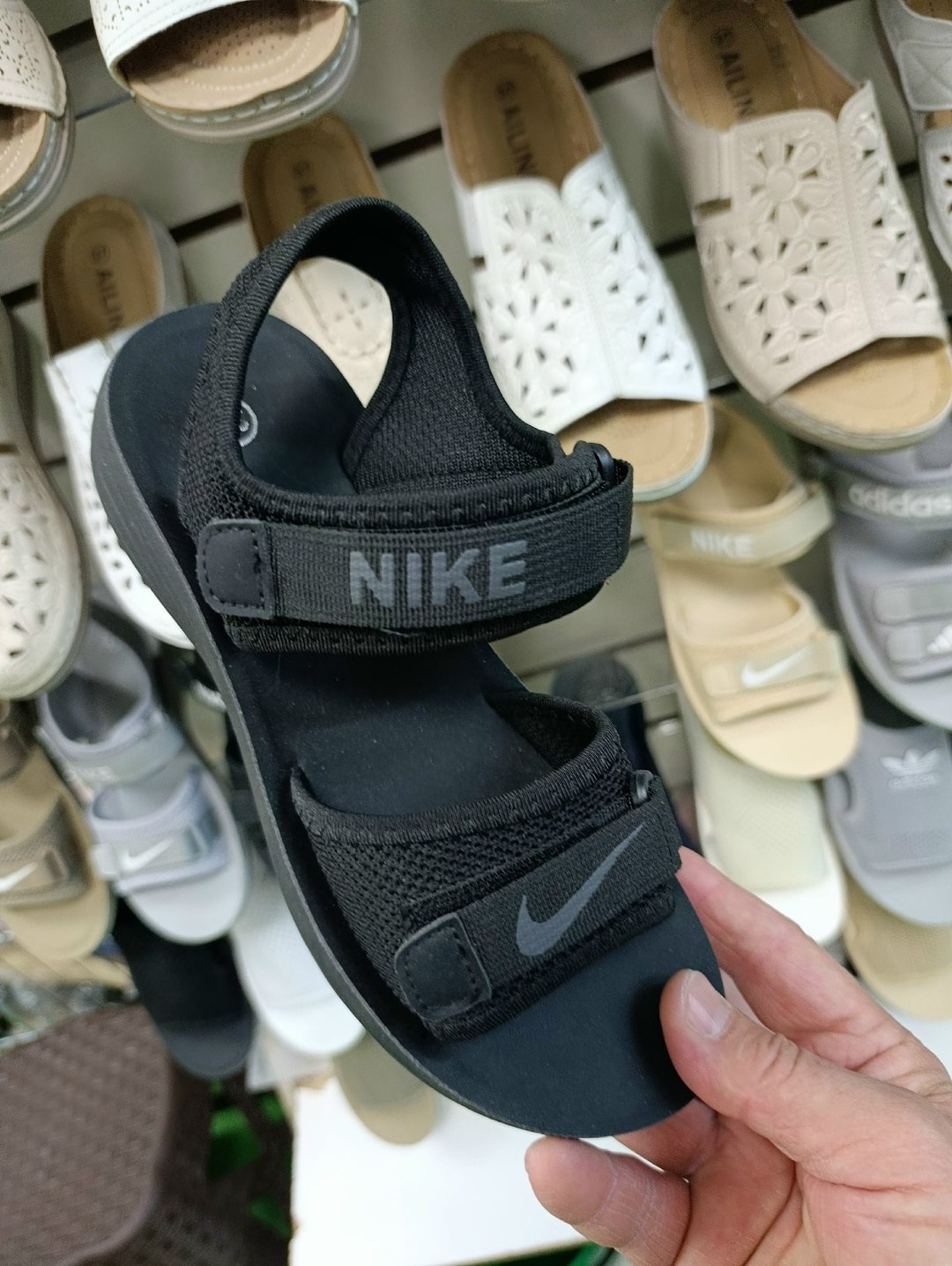 сандалии adidas,сандалии adidas adilette sandal,adidas originals adilette sandal,сандалии adidas adilette,сандалии adidas terrex sumra