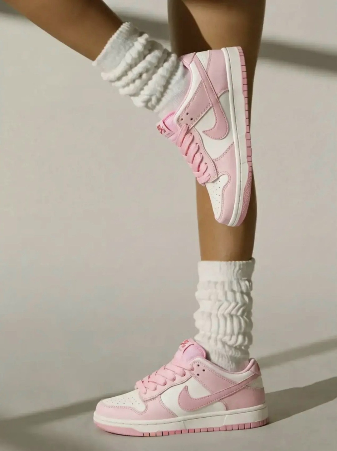 кроссовки розовые найк,розовые найки,женские кроссовки nike dunk low,розовые кроссовки,кроссовки найк женские розовые