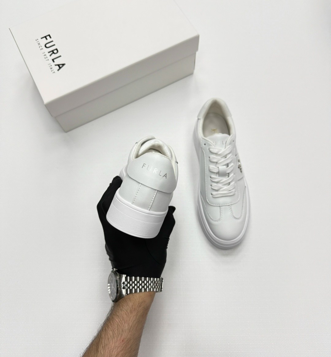 ,кеды женски,кеды фурла женские,кеды prada,кеды прада милано