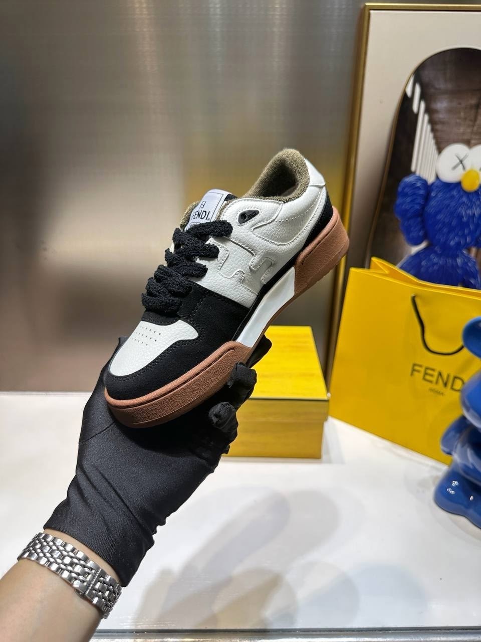 кроссовки fendi,,кеды fendi,кроссовки fendi match,fendi fendi