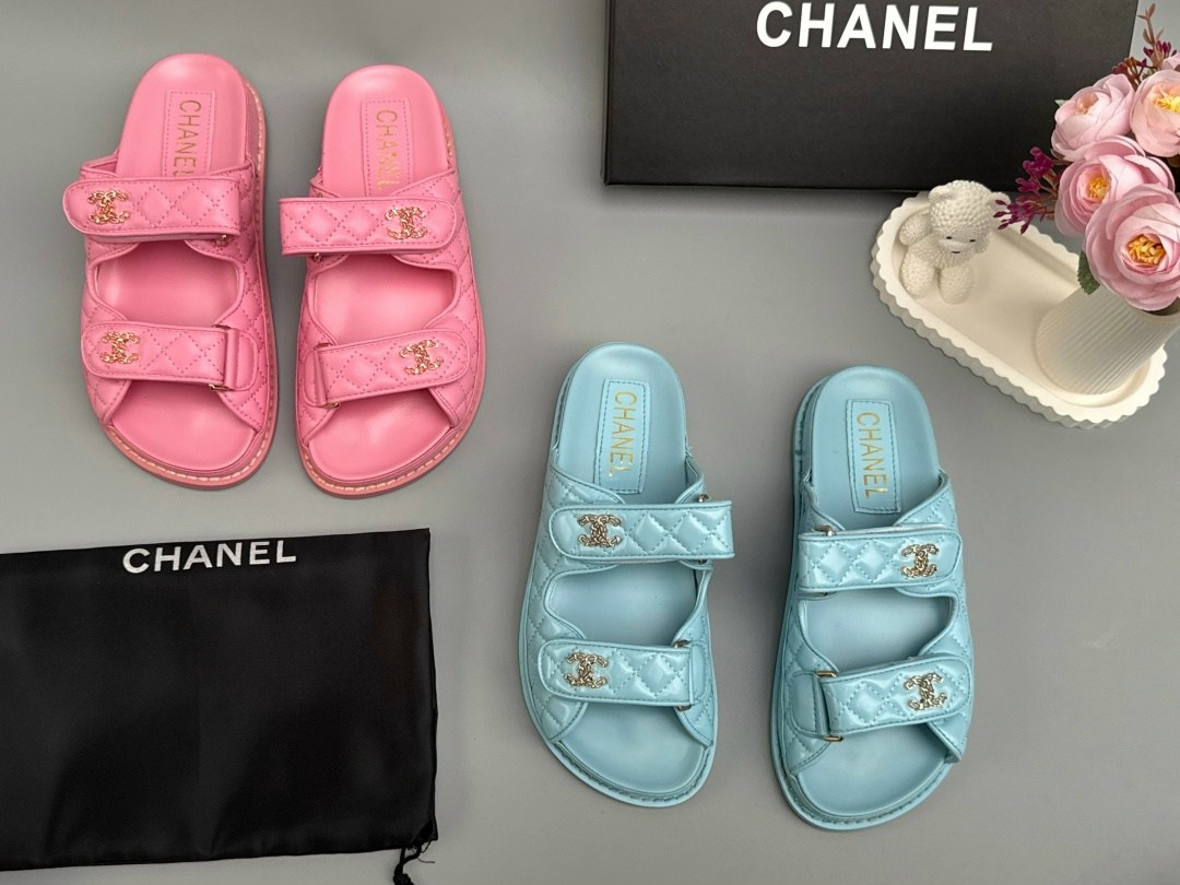сандалии chanel,шлепанцы chanel,босоножки chanel,chanel шлепанцы женские,шлепанцы женские chanel a123581 розовые