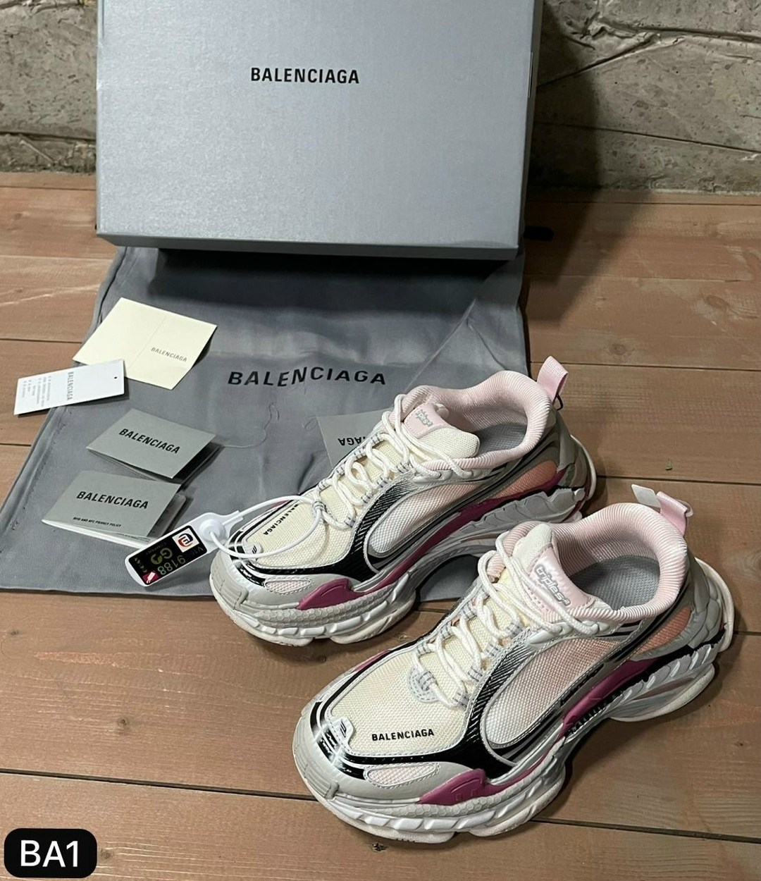 кроссовки женские balenciaga,balenciaga кроссовки,кроссовки balenciaga на высокой подошве арт. р135,кроссовки 3xl sneaker массивные на шнуровке balenciaga,кроссовки баленсиага 3xl balenciaga 566662218