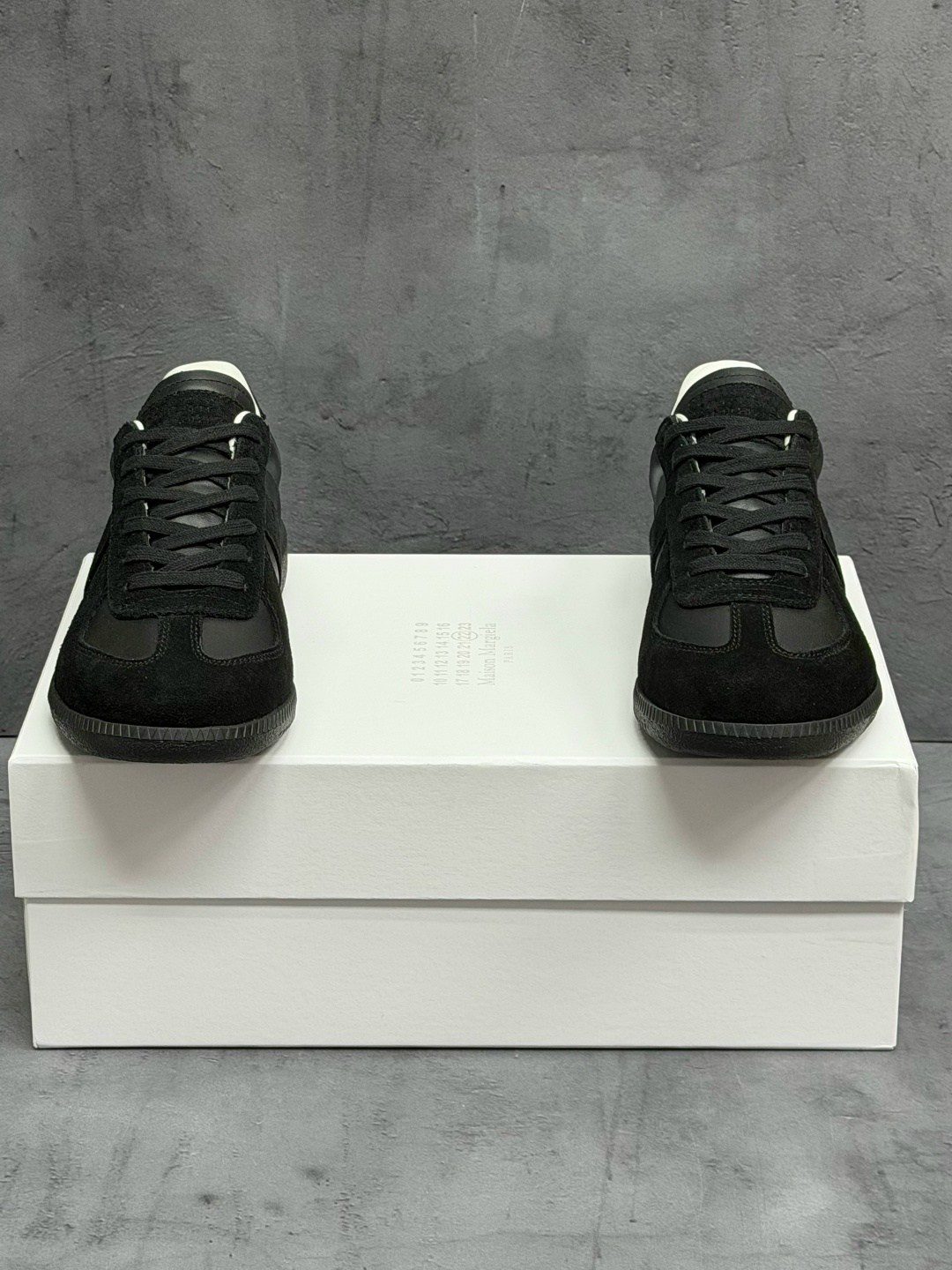 кроссовки maison margiela replica черный,maison margiela replica sneaker black,maison margiela replica black,кроссовки maison margiela replica "black",maison margiela 22 classic replica sneaker - blac