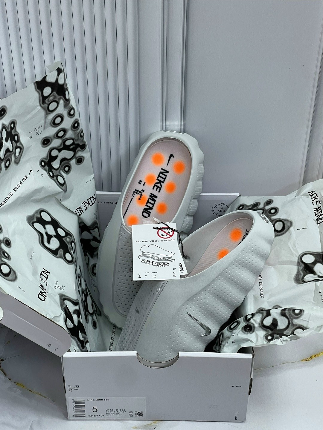 кроссовки,кроссовки nike,спортивная ,оригинальные кроссовки,обуви