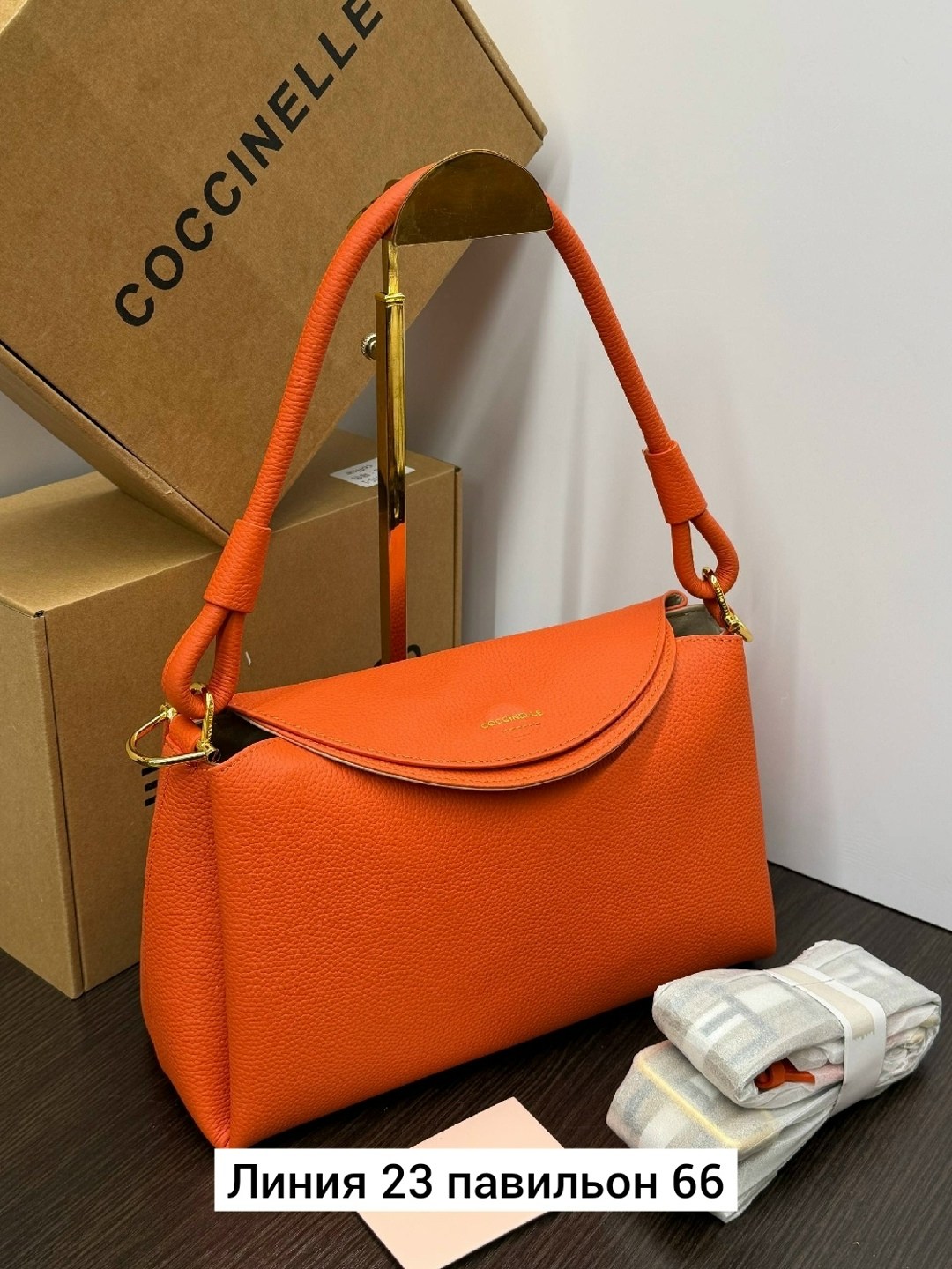 сумка coccinelle,сумка женская coccinelle,сумка,сумки женская,стильная сумочка