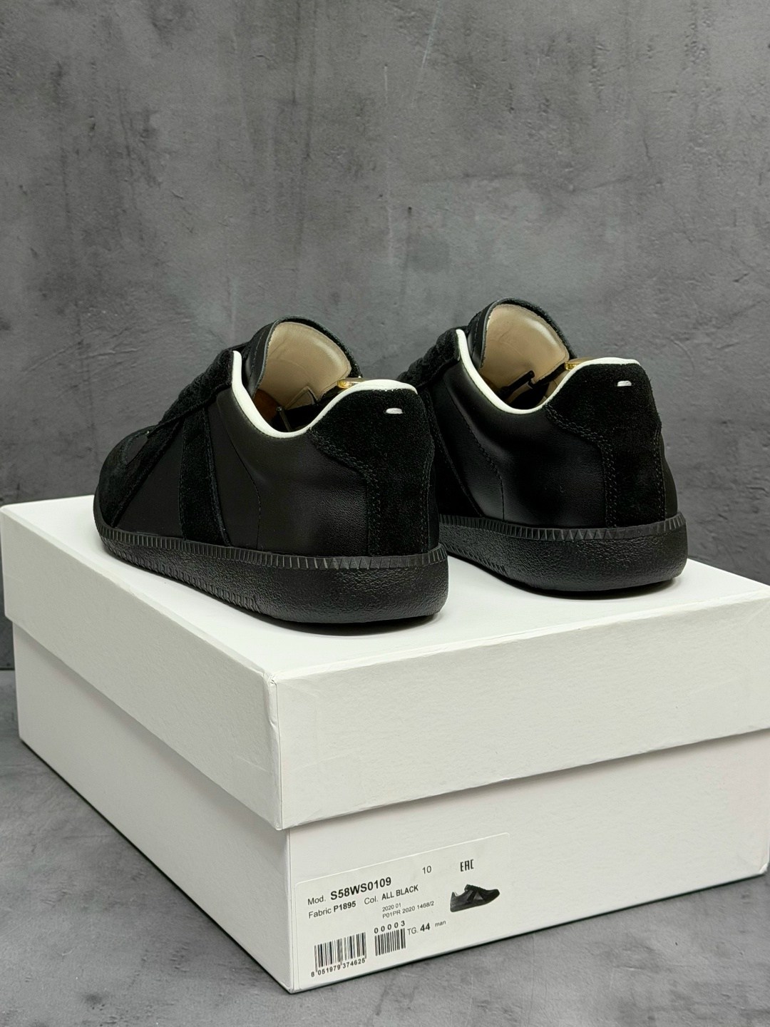 кроссовки maison margiela replica черный,maison margiela replica sneaker black,maison margiela replica black,кроссовки maison margiela replica "black",maison margiela 22 classic replica sneaker - blac