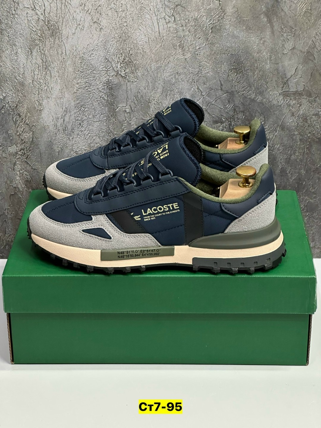 мужские кроссовки,,кроссовки для мужчин,кроссовки мужские lacoste,мужская  кроссовки