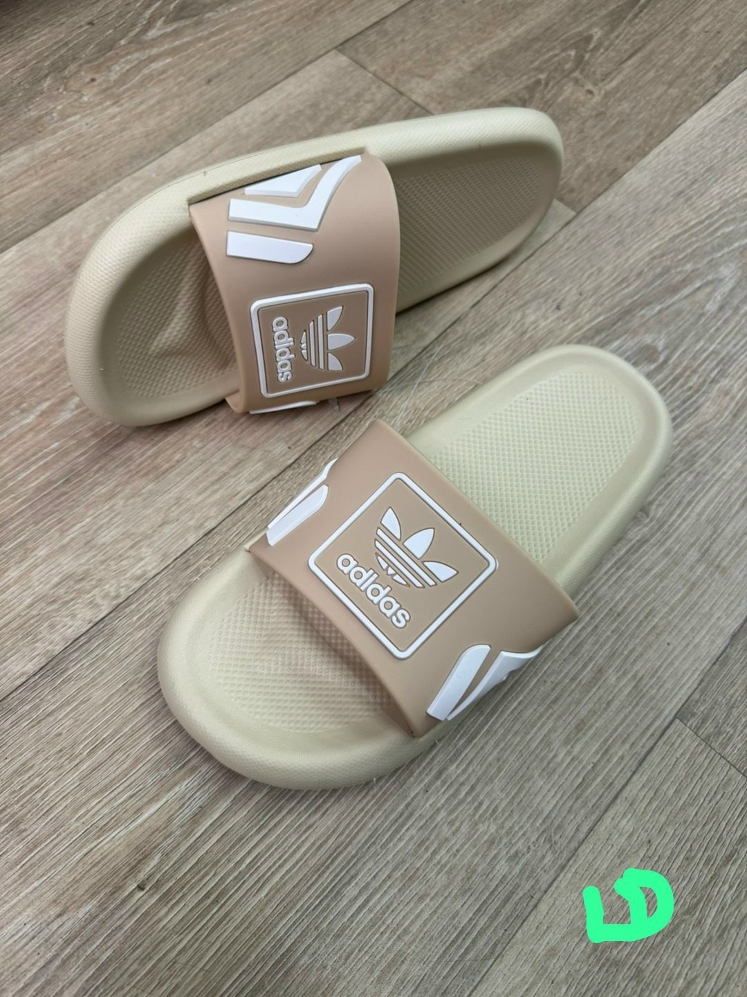 шлепанцы adilette lite adidas originals,adidas originals сланцы adilette lite,adidas originals adilette lite,шлепки адидас бежевые,шлепанцы adidas