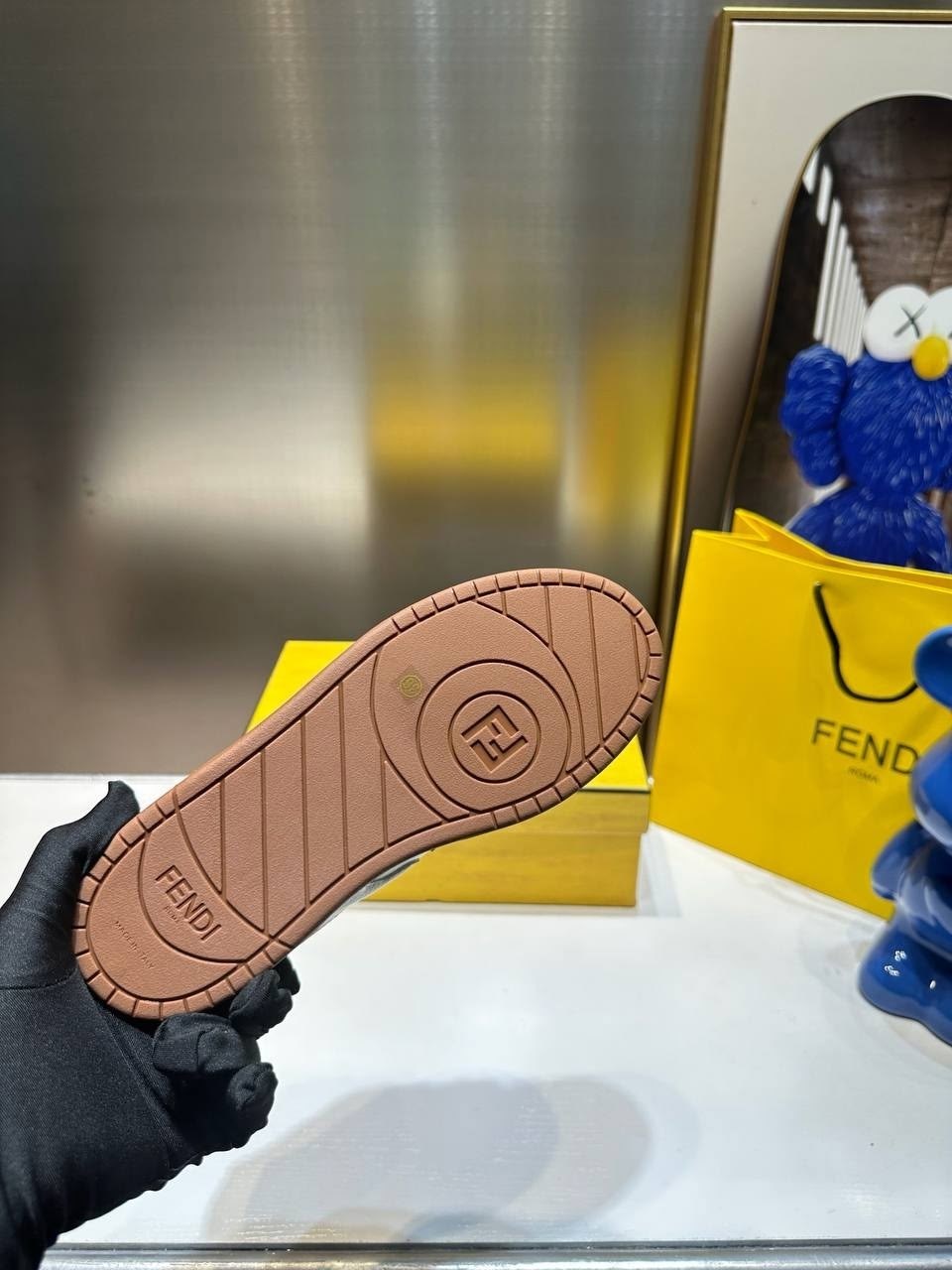 кроссовки fendi,,кеды fendi,кроссовки fendi match,fendi fendi