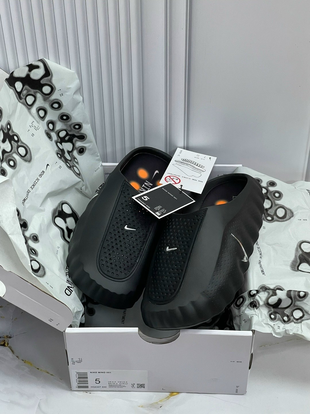 кроссовки,кроссовки nike,спортивная ,оригинальные кроссовки,обуви