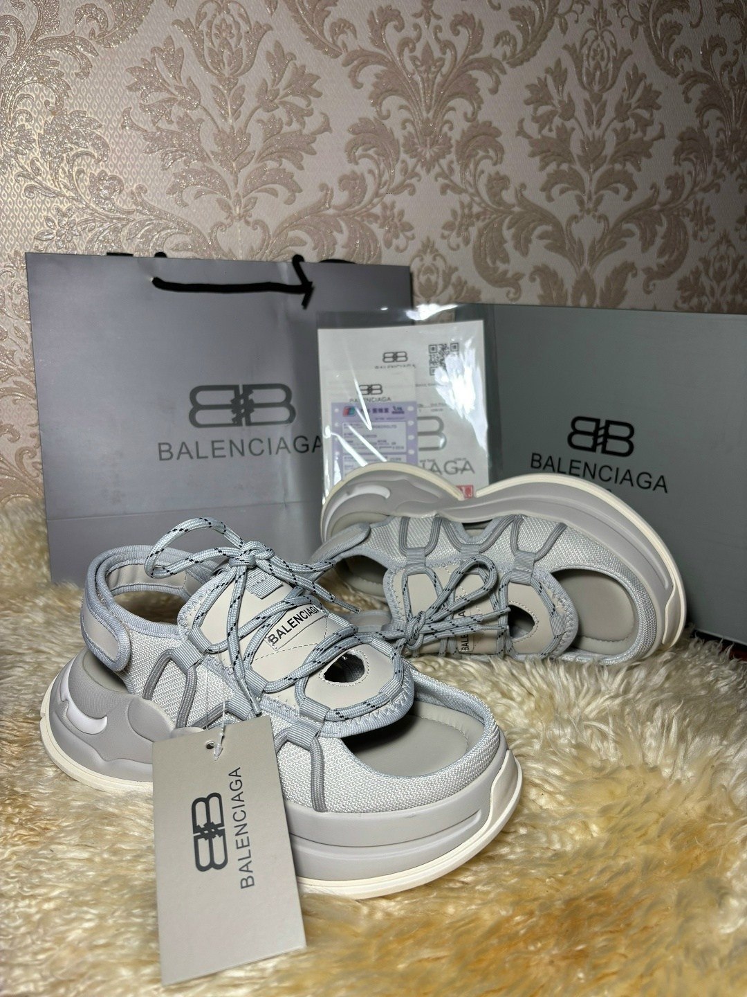 кроссовки женские balenciaga,кроссовки баленсиага 3xl balenciaga 566662218,кроссовки balenciaga,сандалии balenciaga,босоножки balenciaga