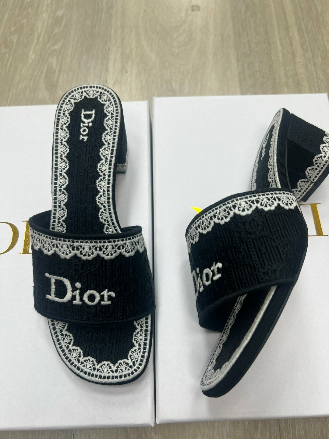 босоножки christian dior,шлепки диор,босоножки диор,шлепанцы кристиан диор,dior dway шлепанцы