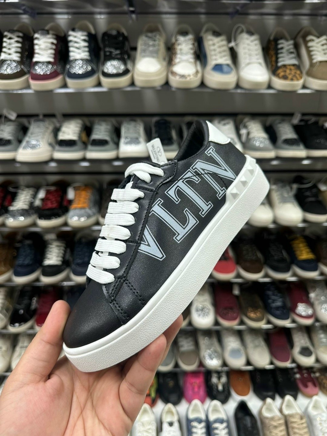 ,кроссовки valentino,кроссовки valentino garavani,кеды valentino,кеды valentino garavani