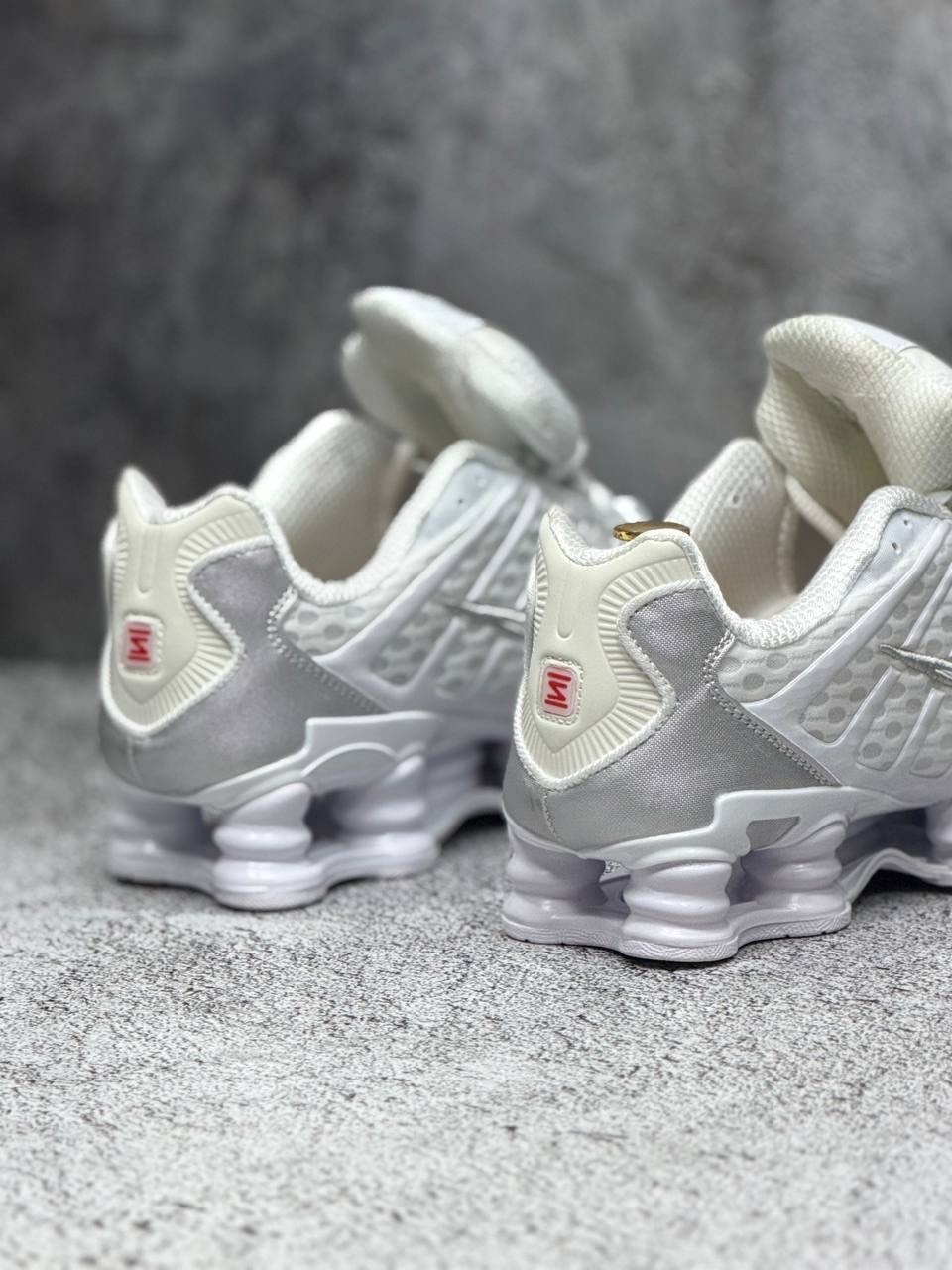 nike shox tl white metallic silver,кроссовки,кроссовки nike shox tl,кроссовки nike shox white,кроссовки nike