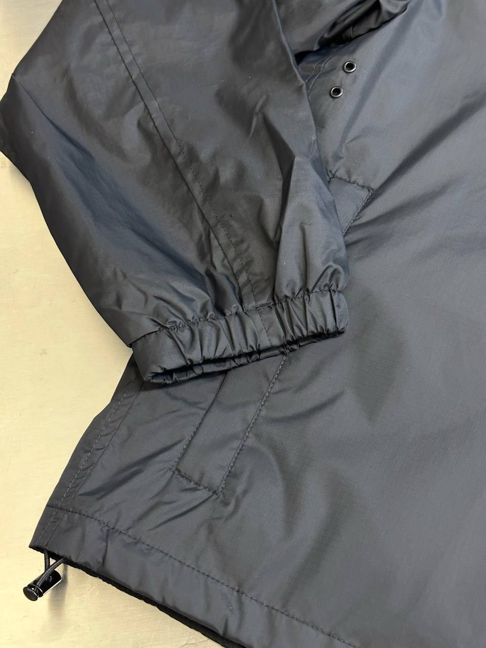 ветровка burberry,демисезонная куртка,повседневная куртка,куртка с принтом,куртка