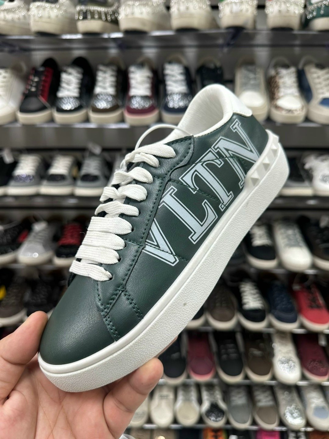 ,кроссовки valentino,кроссовки valentino garavani,кеды valentino,кеды valentino garavani