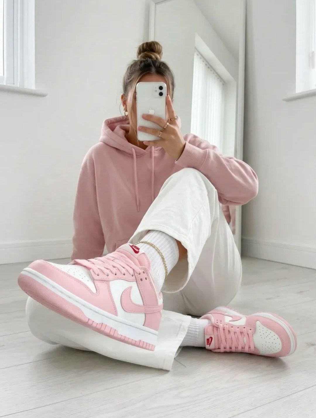 кроссовки розовые найк,розовые найки,женские кроссовки nike dunk low,розовые кроссовки,кроссовки найк женские розовые