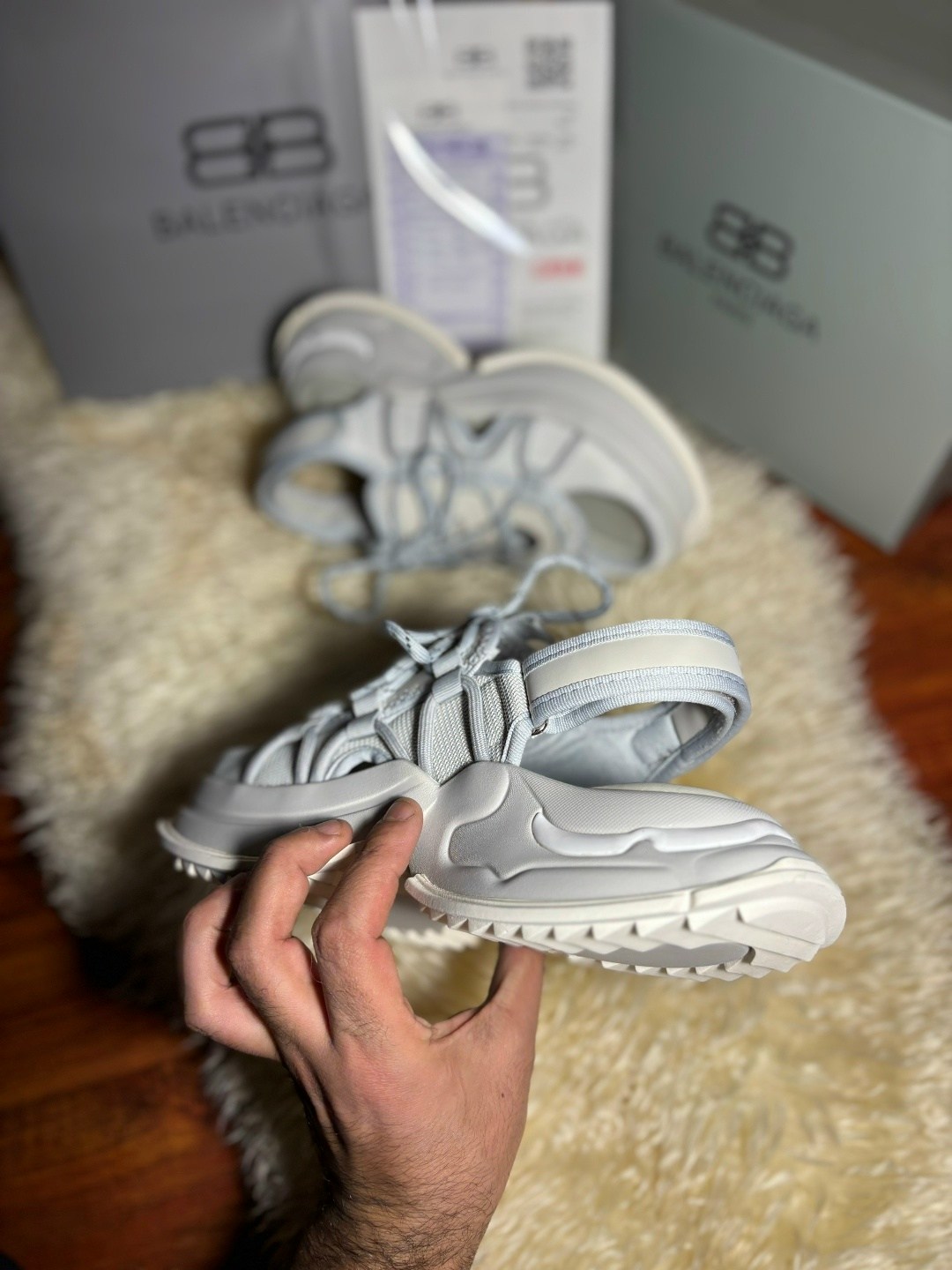 кроссовки женские balenciaga,кроссовки баленсиага 3xl balenciaga 566662218,кроссовки balenciaga,сандалии balenciaga,босоножки balenciaga