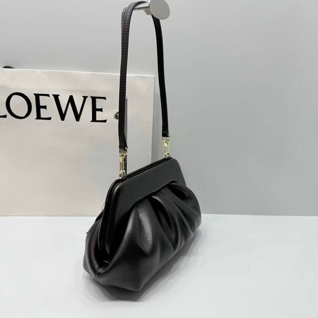 сумка loewe,сумка loewe 33-15 см натуральная кожа,сумка женская loewe,сумка loewe 33-15 см натуральная кожа реплика,сумка loewe 33-15 см из натуральной кожи