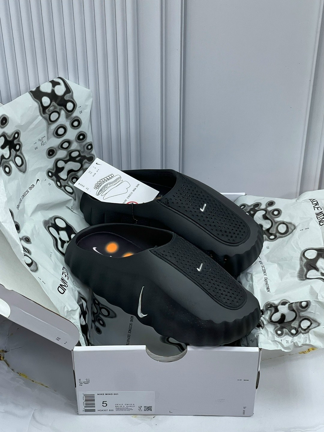 кроссовки,кроссовки nike,спортивная ,оригинальные кроссовки,обуви