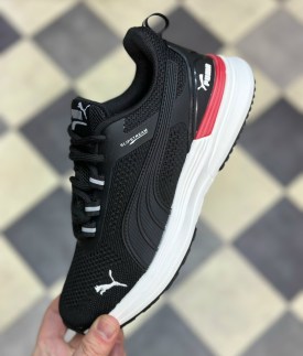 Кроссовки