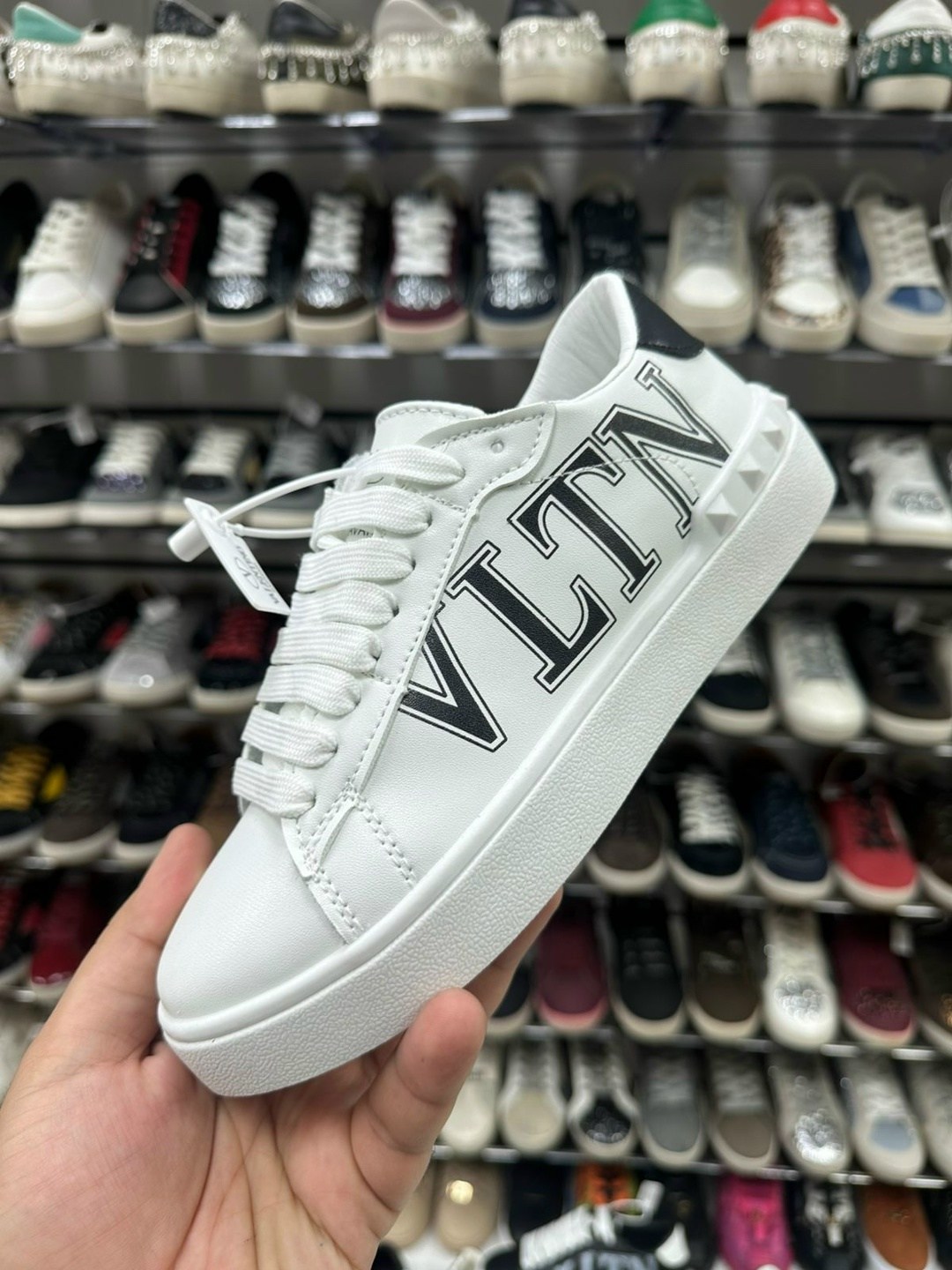 ,кроссовки valentino,кроссовки valentino garavani,кеды valentino,кеды valentino garavani