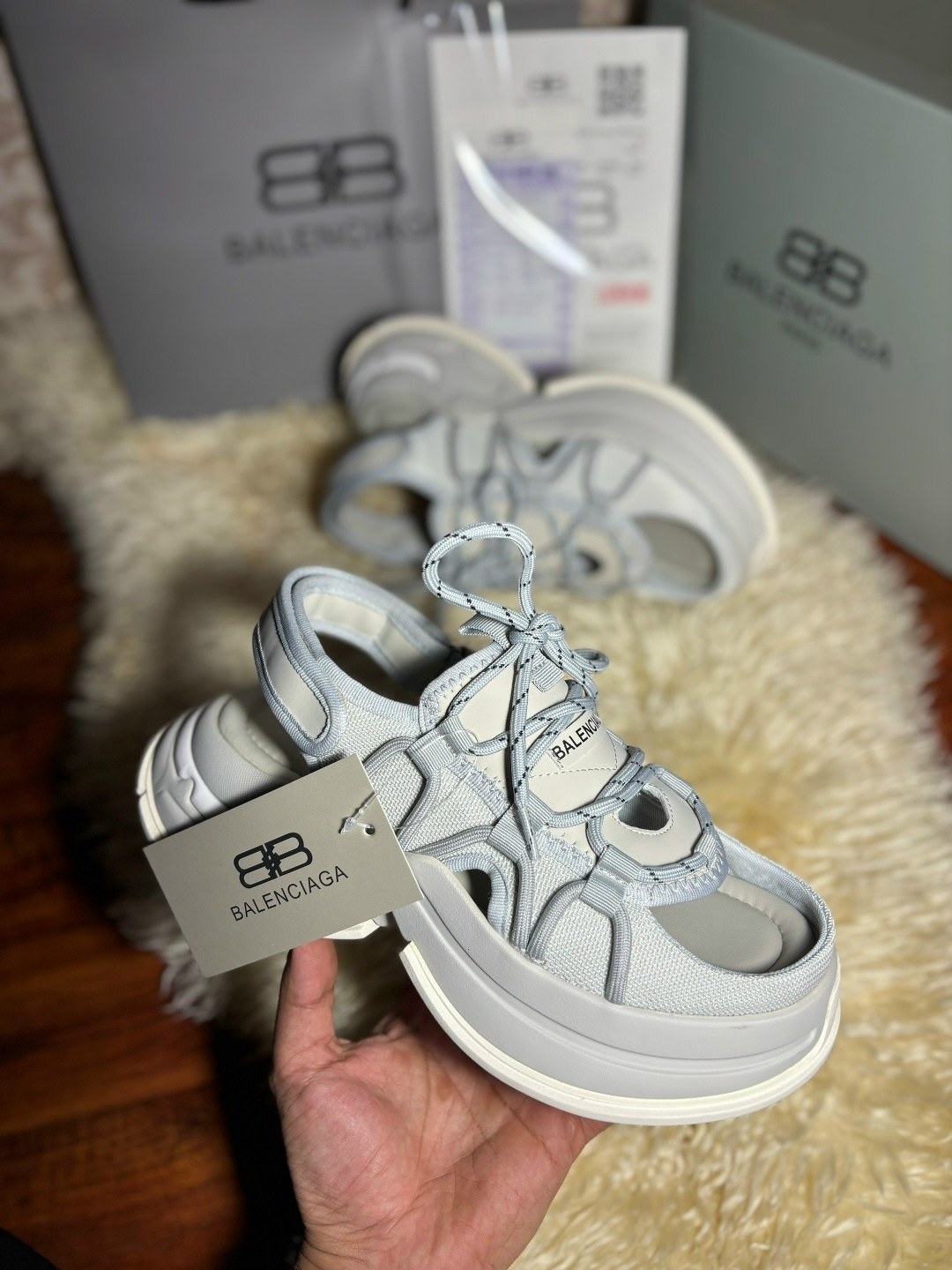 кроссовки женские balenciaga,кроссовки баленсиага 3xl balenciaga 566662218,кроссовки balenciaga,сандалии balenciaga,босоножки balenciaga