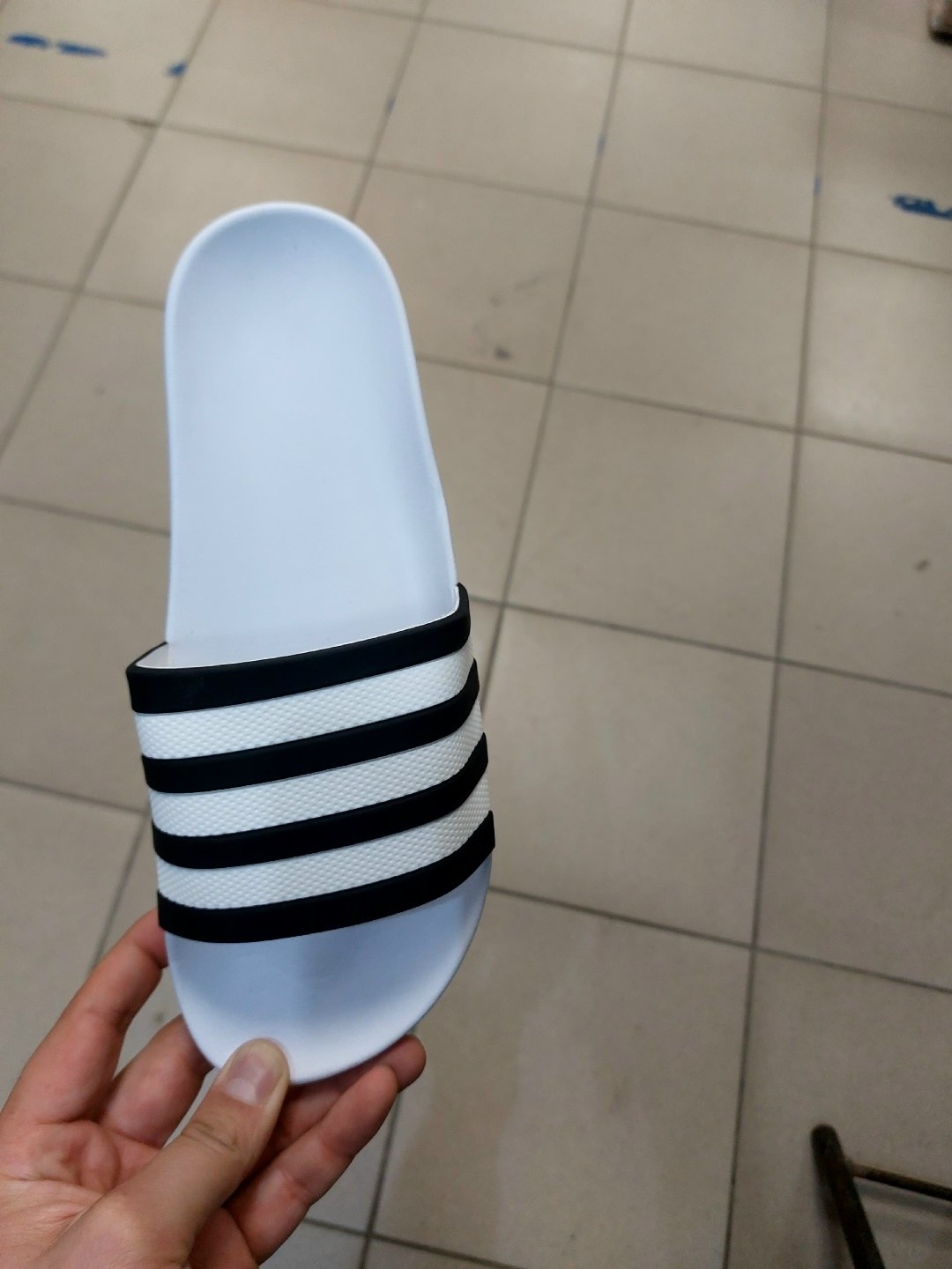 adidas adilette aqua,шлепки адидас белые,адидас шлепки,,adidas adilette