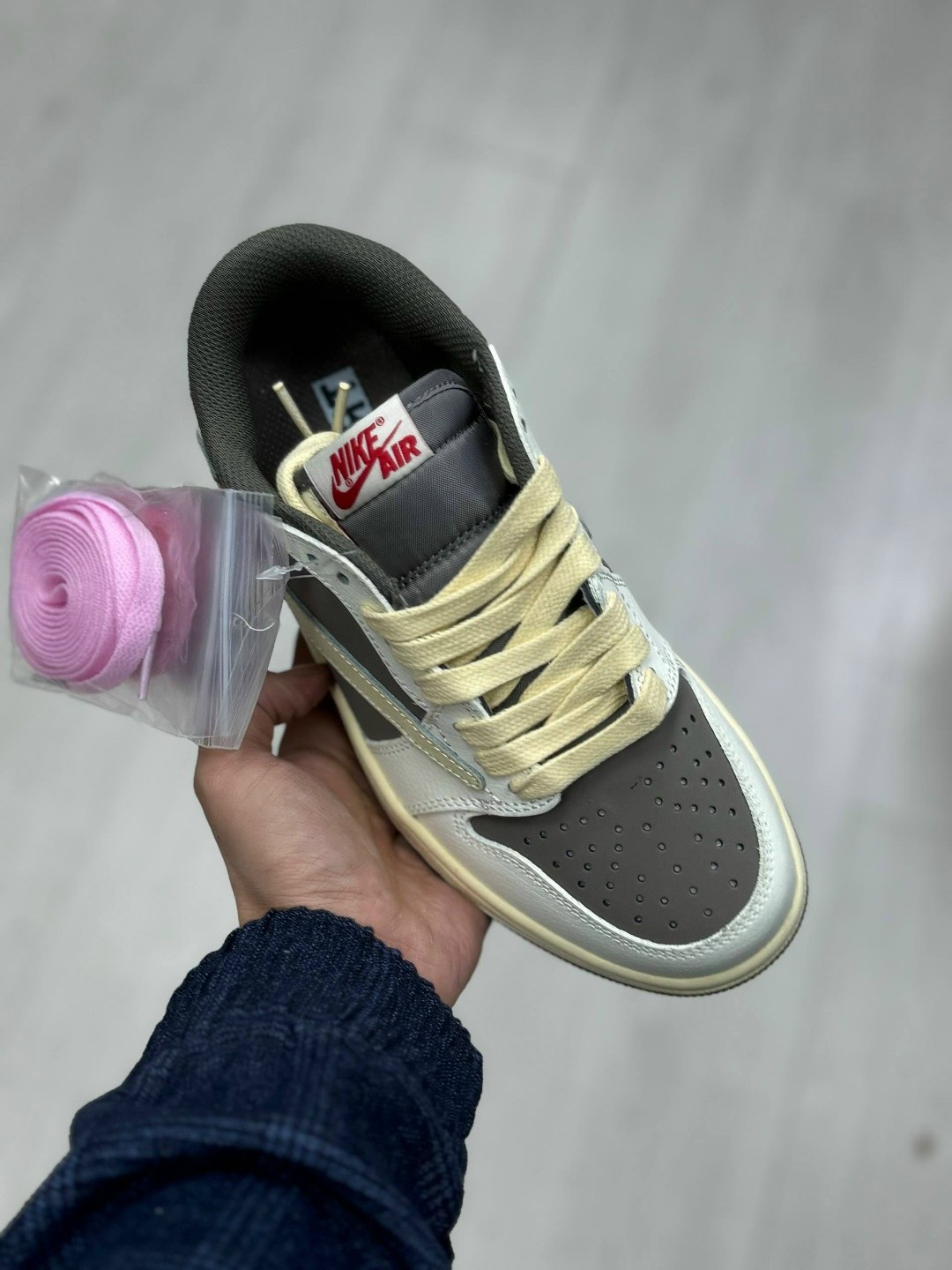 nike air jordan 1 low travis scott,кроссовки travis scott x air jordan 1 low og,кроссовки nike air jordan 1 low og из коллаборации с travis scott,кроссовки travis scott x nike air jordan 1,кроссовки t
