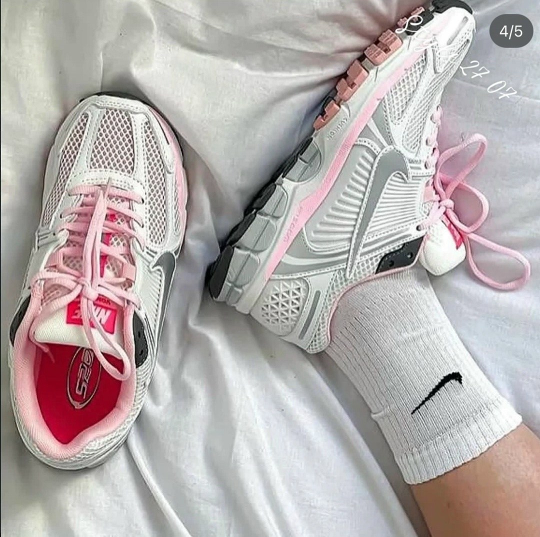 женские кроссовки nike,кроссовки nike zoom vomero 5,кроссовки женские nike air zoom vomero 5,кроссовки nike air zoom vomero 5,кроссовки