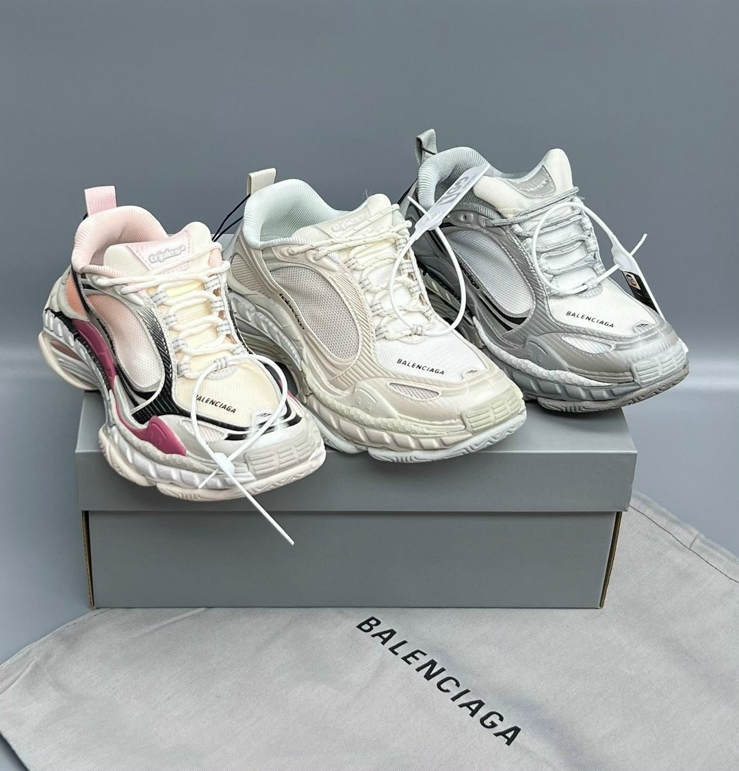 женские кроссовки balenciaga,кроссовки 3xl sneaker массивные на шнуровке balenciaga,кроссовки balenciaga,женские кроссовки balenciaga cargo,кроссовки balenciaga 10xl sneaker white