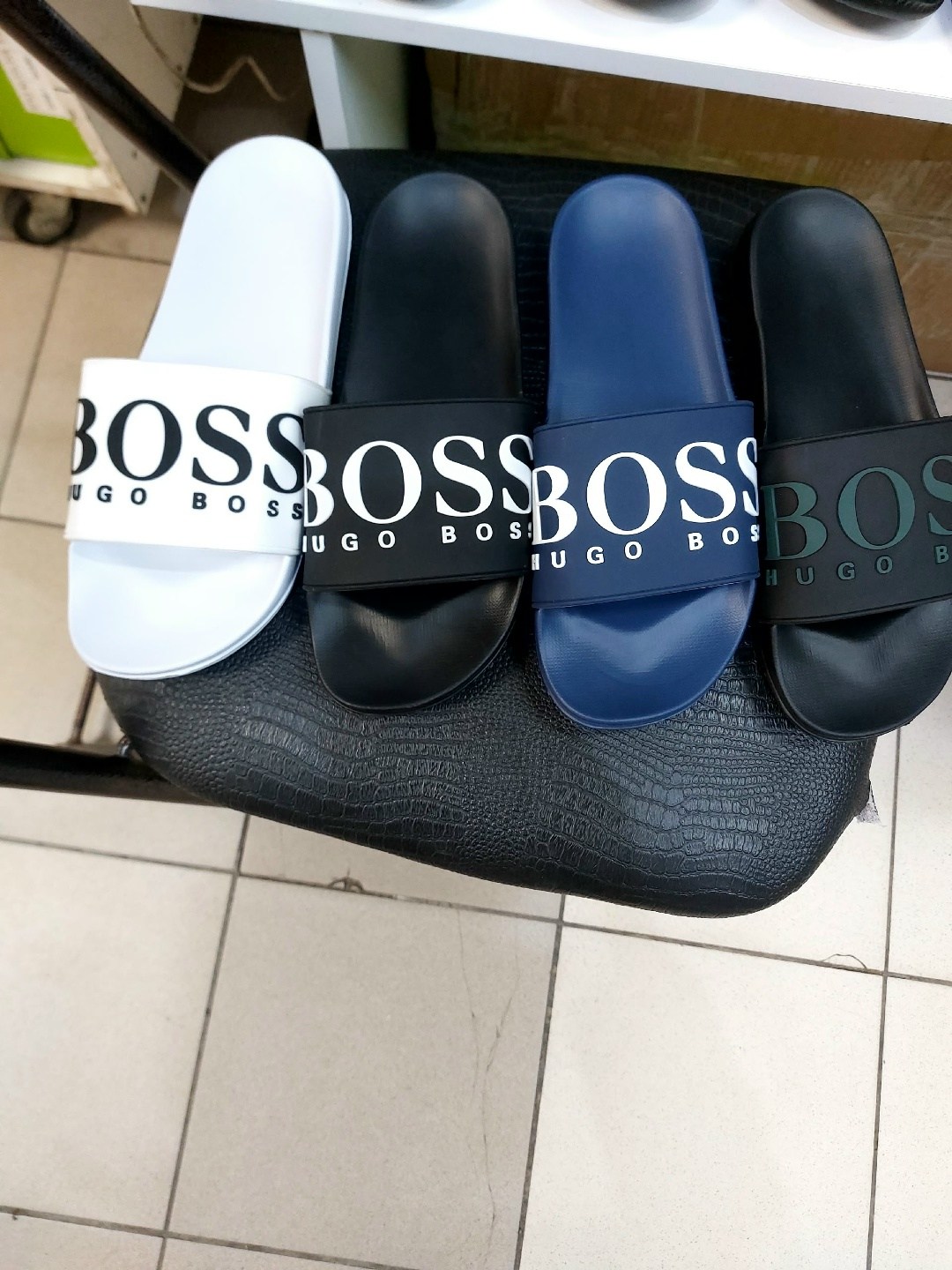 ,boss hugo boss,мужские шлепанцы,мужские тапки,сланцы hugo boss