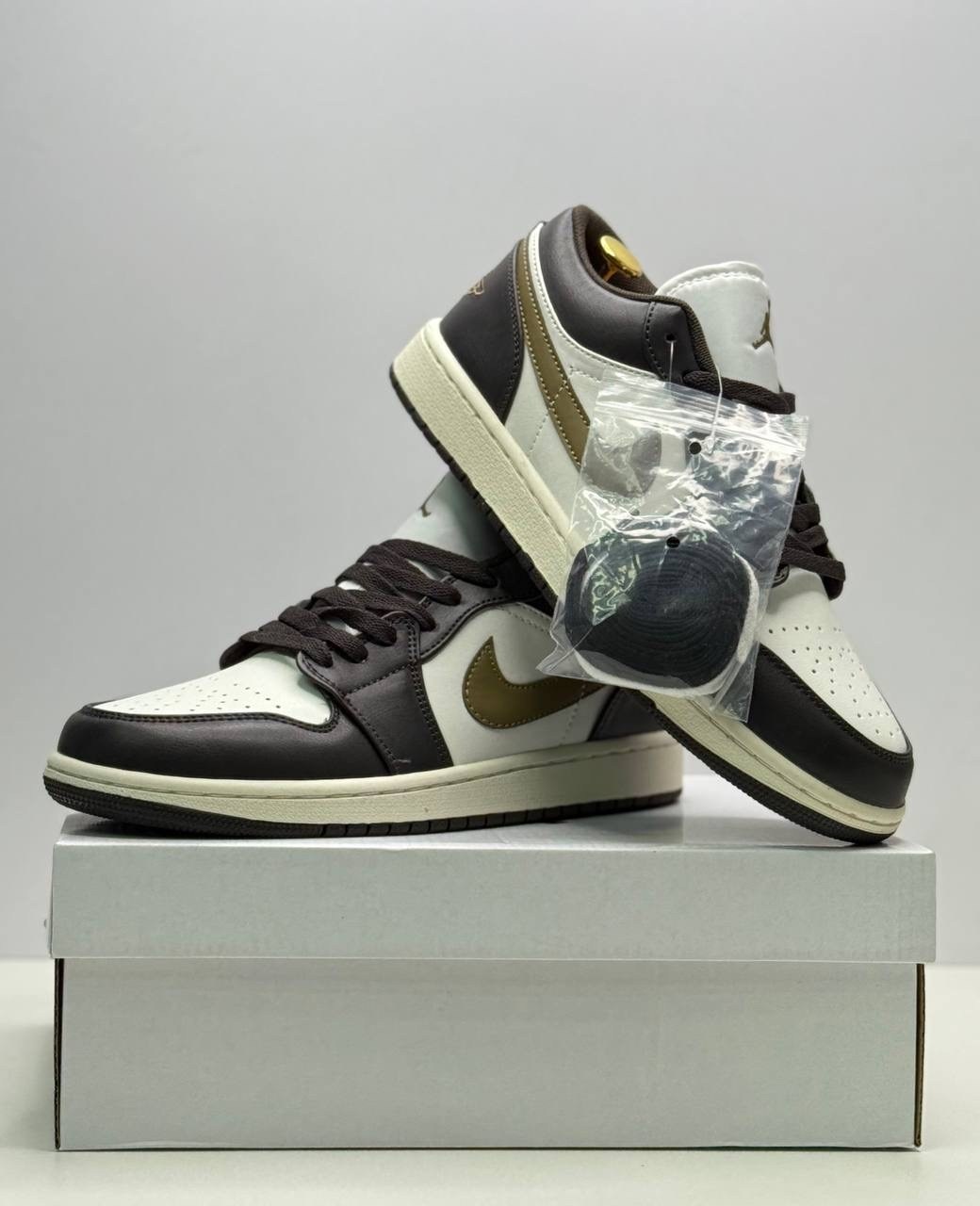 shadow brown air jordan 1 low,кроссовки nike air jordan 1 low,nike air jordan 1 low,кроссовки air jordan wmns air jordan 1 low 'shadow brown' коричневый,низкие кроссовки