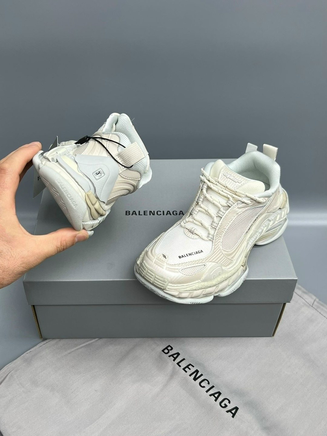 кроссовки balenciaga женские,кроссовки balenciaga,кроссовки balenciaga женские balenciaga цвет белый,кроссовки 3xl sneaker массивные на шнуровке balenciaga,balenciaga кроссовки track balenciaga цвет б