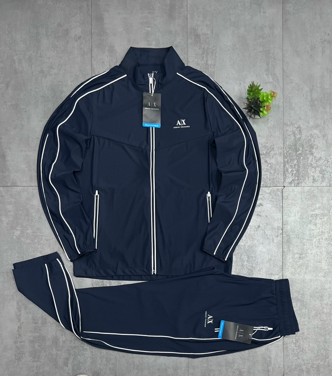 спортивный костюм adidas,мужской спортивный костюм adidas,спортивные костюмы адидас,спортивный костюм adidas u ti tracksuit,спортивные костюмы мужские