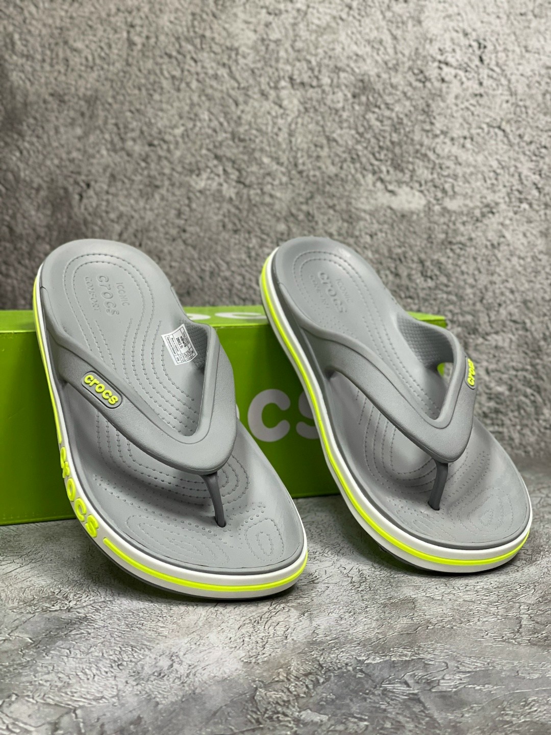 шлепанцы crocs,crocs bayaband flip,шлепанцы crocs bayaband flip,сланцы crocs,crocs iconic comfort мужские