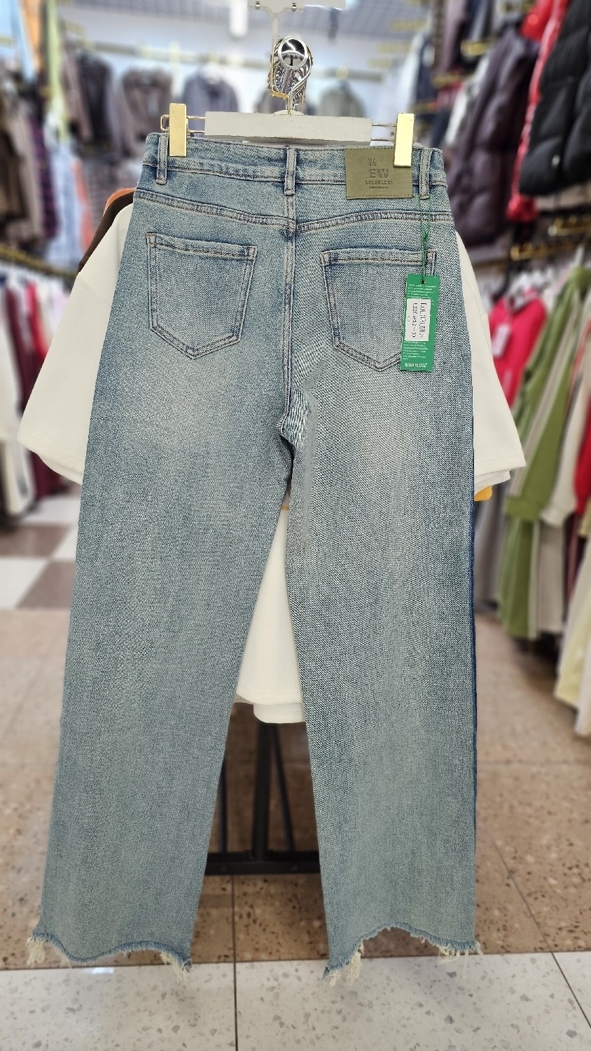 женские джинсы,джинсы фенди женские,джинсы united colors of benetton,джинсы