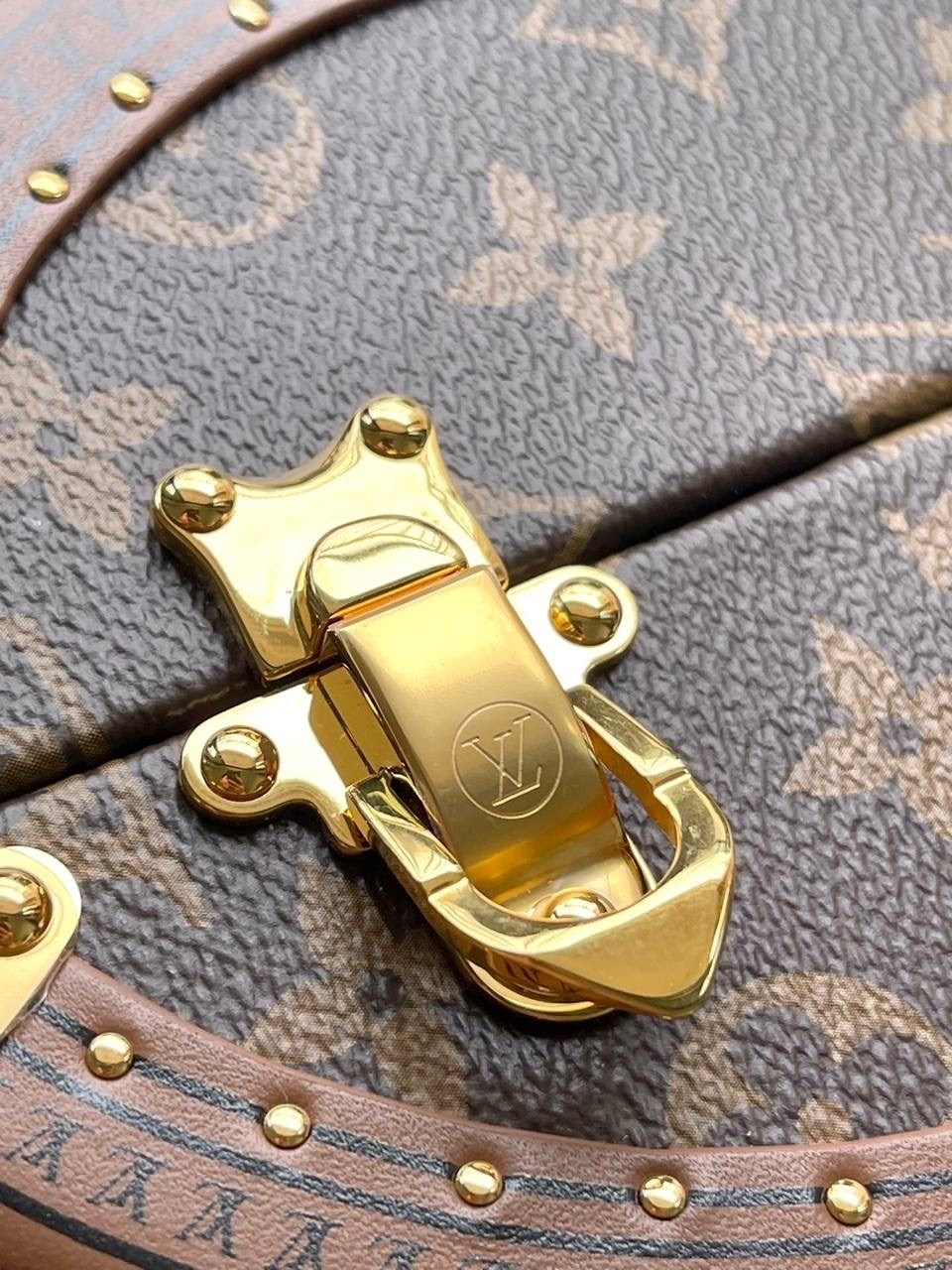 cумка louis vuitton,louis vuitton сумка на плечо,сумка луи витон,модная сумка,женская сумка louis vuitton