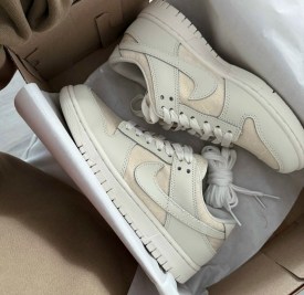 Кроссовки