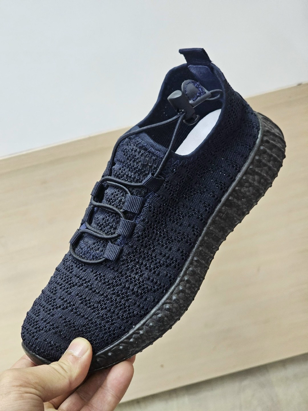 ,adidas yeezy boost 350 pirate black,кроссовки изи,тряпочные кроссовки мужские,кроссовки изики