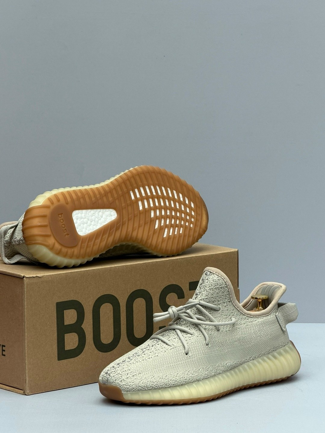 adidas yeezy boost 350 v 2,adidas yeezy boost 350,yeezy boost 350 v 2,adidas yeezy boost 350 v2 light gy3438,adidas yeezy boost 350 v2 butter