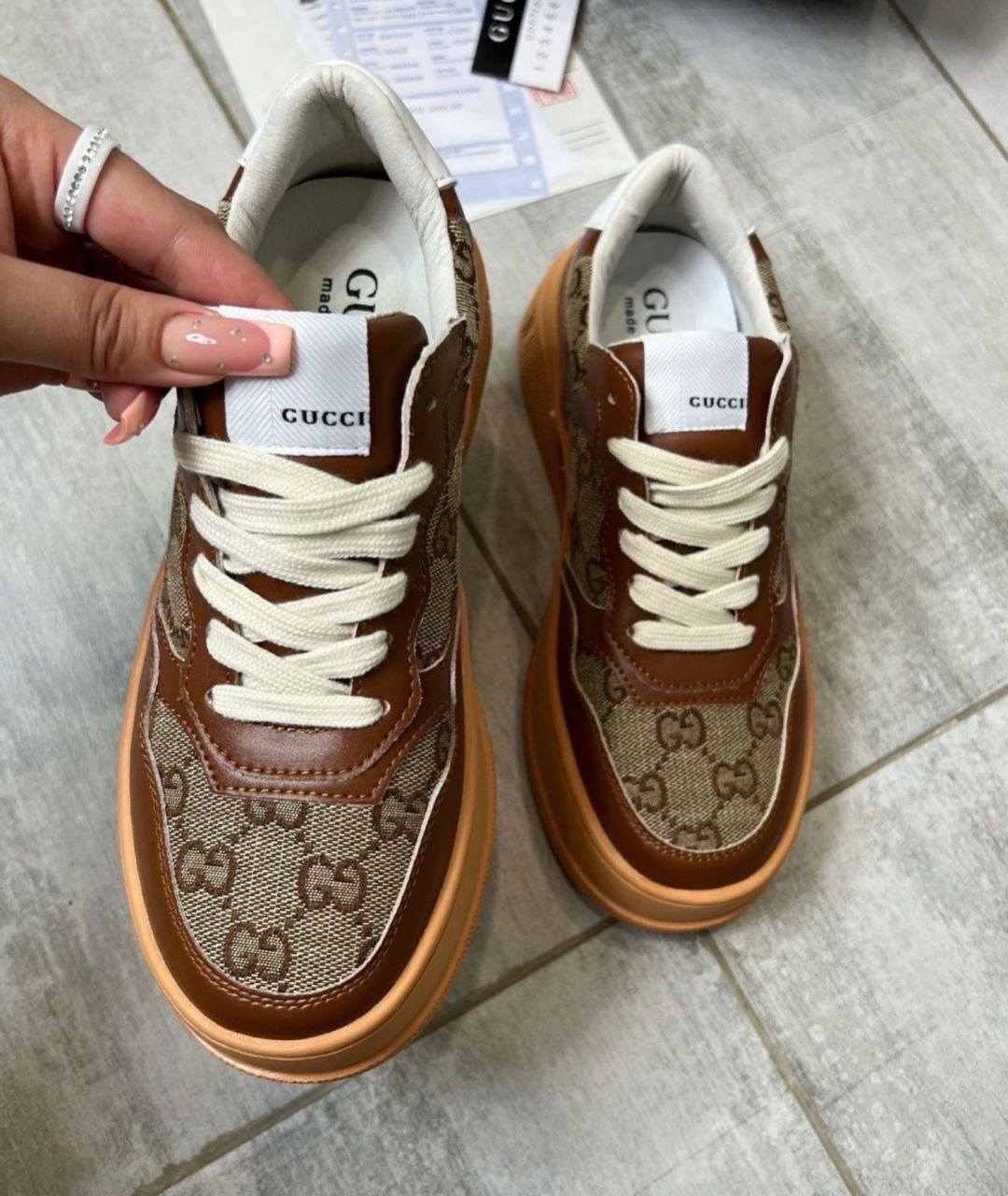 кроссовки gucci женские,кеды gucci артлх2,кеды gucci,кеды гуччи коричневые,коричневые кожаные кроссовки gucci