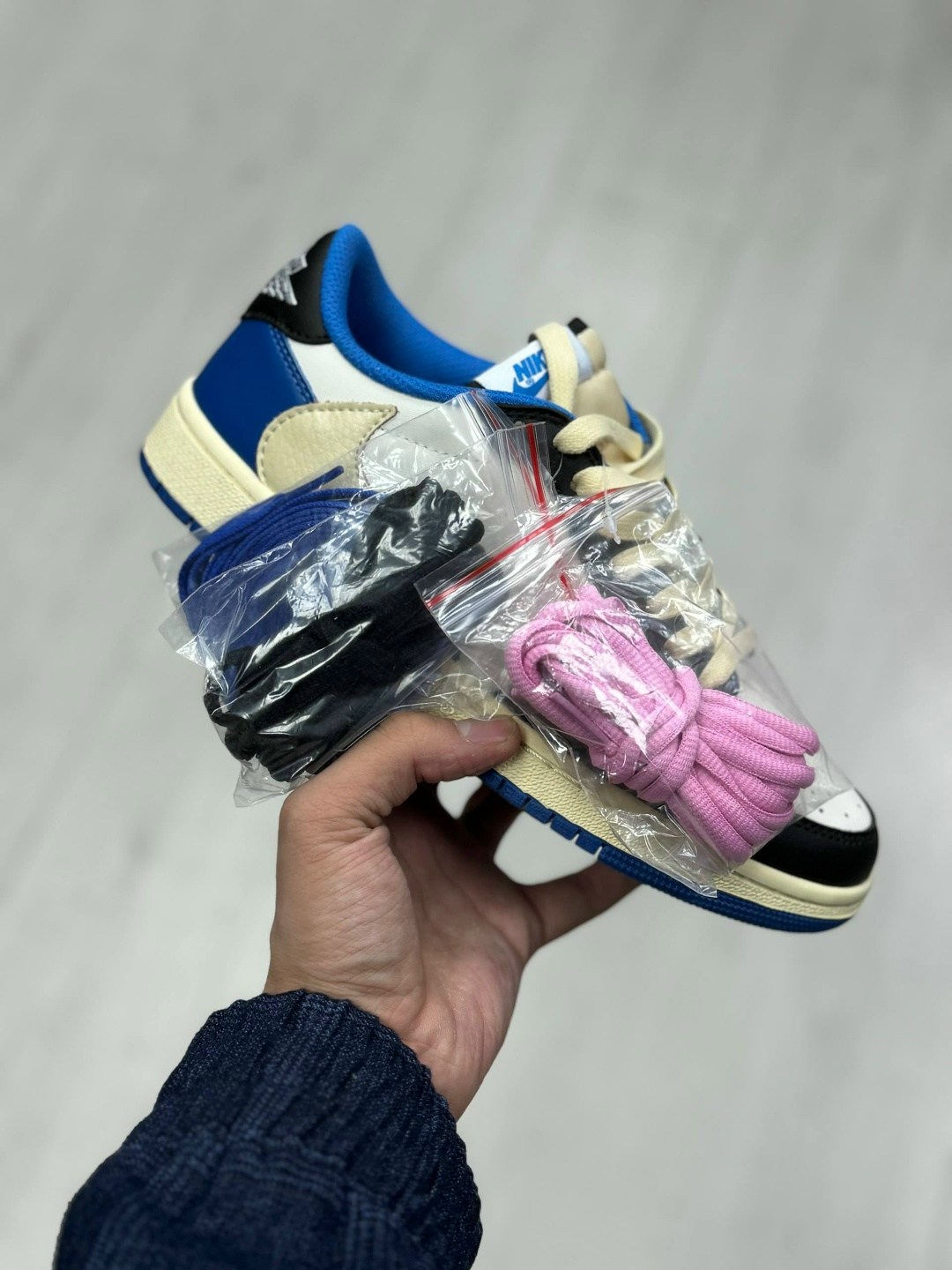 nike air jordan 1 low travis scott,кроссовки travis scott x air jordan 1 low og,кроссовки nike air jordan 1 low og из коллаборации с travis scott,кроссовки travis scott x nike air jordan 1,кроссовки t