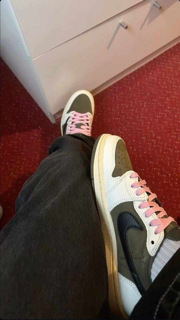 кроссовки nike air jordan 1 low travis scott olive,nike air jordan 1 low travis scott,air jordan 1 low travis scott,jordan 1 low travis scott,кроссовки travis scott x nike air jordan 1