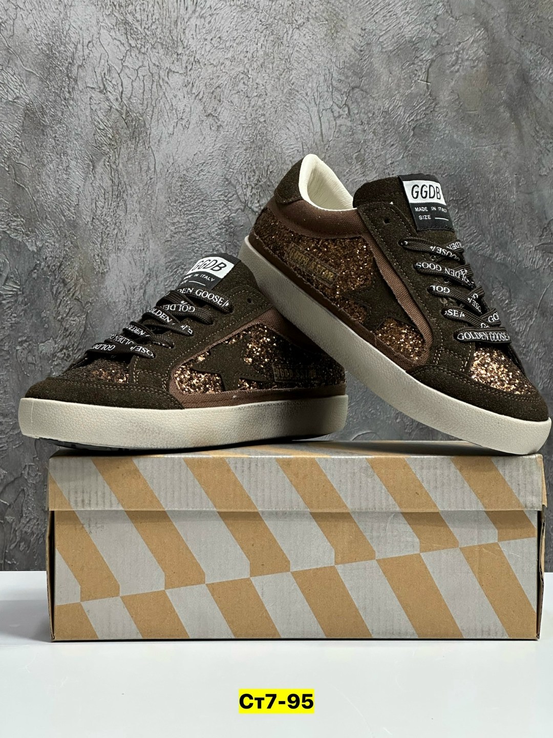 кеды golden goose,,кроссовки golden goose, женская,кроссовки golden goose с пайетками на платформе